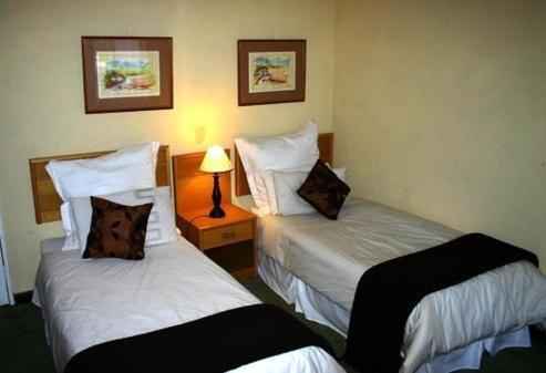 The Hogsback Inn ภายนอก รูปภาพ